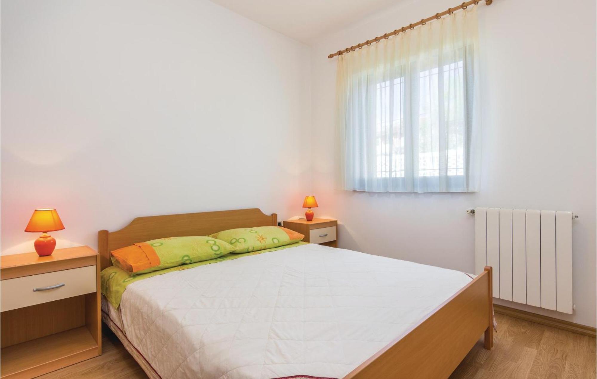 Beautiful Apartment In Porec With Kitchen Luaran gambar